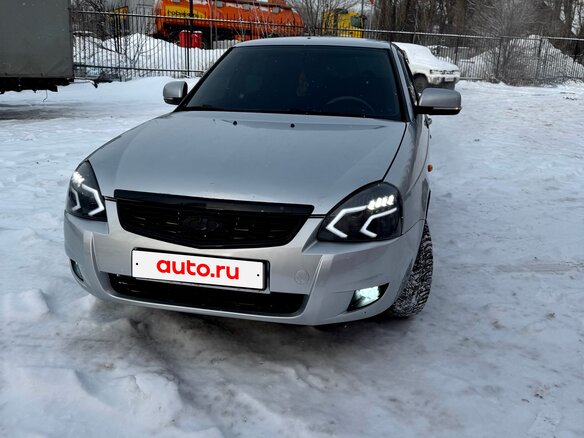 2010 Lada (ВАЗ) Priora I, серебристый, 450000 рублей