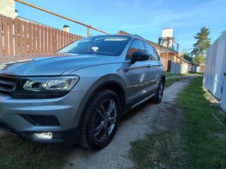 2019 Volkswagen Tiguan II, серебристый, 3050000 рублей, вид 1