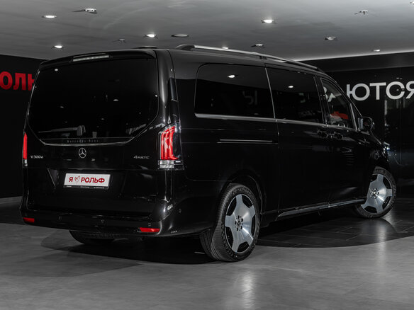 2026 Mercedes-Benz V-Класс 300 d экстра длинный III (W447) Рестайлинг 2, чёрный - вид 8