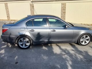 2008 BMW 5 серии 523i V (E60/E61) Рестайлинг, серый, 1200000 рублей, вид 5
