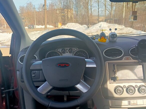 2008 Ford Focus II Рестайлинг, красный, 350000 рублей - вид 25