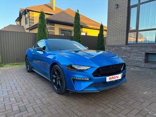 2020 Ford Mustang VI Рестайлинг, синий, 3490000 рублей, вид 3