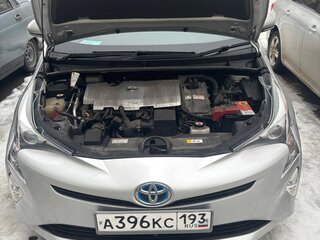 2016 Toyota Prius IV (XW50), серый, 1500000 рублей, вид 4