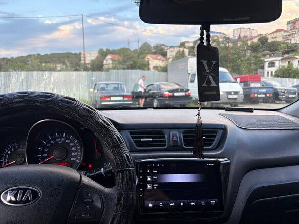 2012 Kia Rio 4-speed III, белый, 650000 рублей - вид 10