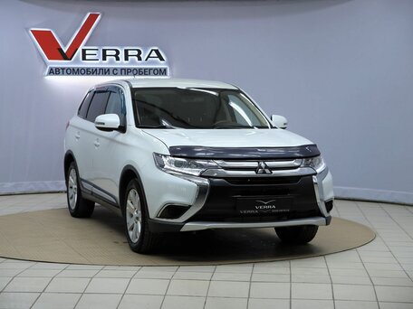 2015 Mitsubishi Outlander III Рестайлинг 2, белый, 1100000 рублей, вид 3
