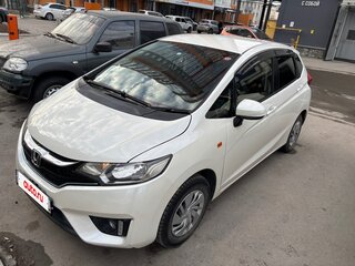 2016 Honda Fit III, белый, 1125000 рублей, вид 3