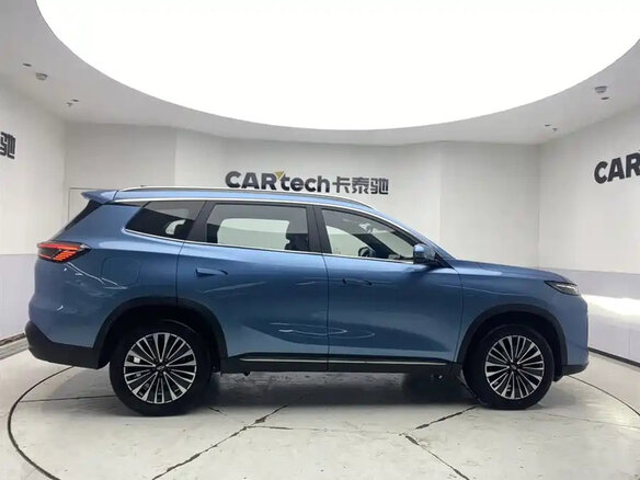 2025 Chery Tiggo 8 I Рестайлинг 2, синий, 1780000 рублей - вид 5