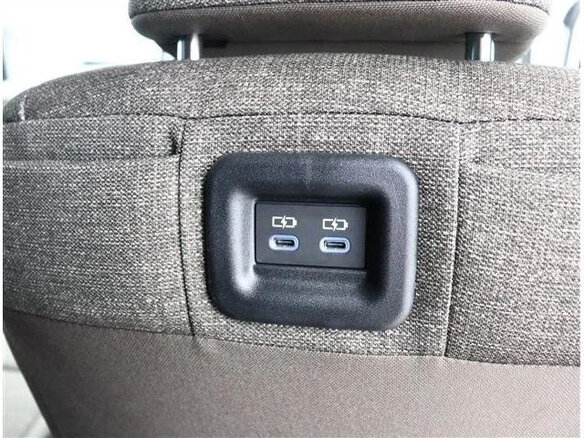 2022 Toyota Sienta III, белый, 1091027 рублей - вид 25