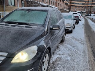 2010 Mercedes-Benz B-Класс 180 I (W245) Рестайлинг, чёрный, 680000 рублей, вид 1