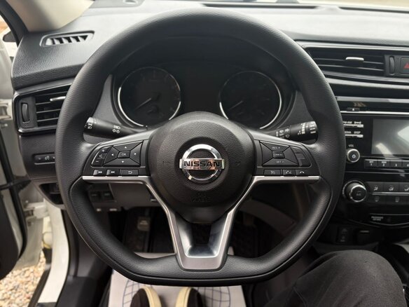 2016 Nissan Rogue II Рестайлинг, белый, 1450000 рублей - вид 16