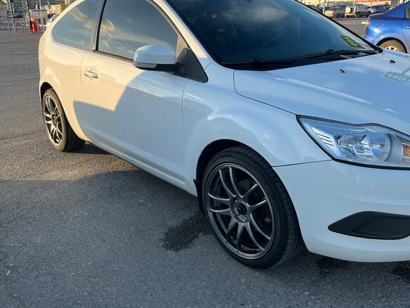 2010 Ford Focus II Рестайлинг, белый, 420000 рублей - вид 4