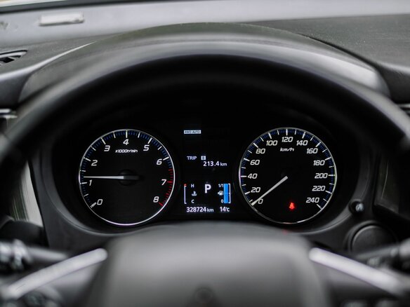 2018 Mitsubishi Outlander III Рестайлинг 2, серебристый, 1250000 рублей - вид 4