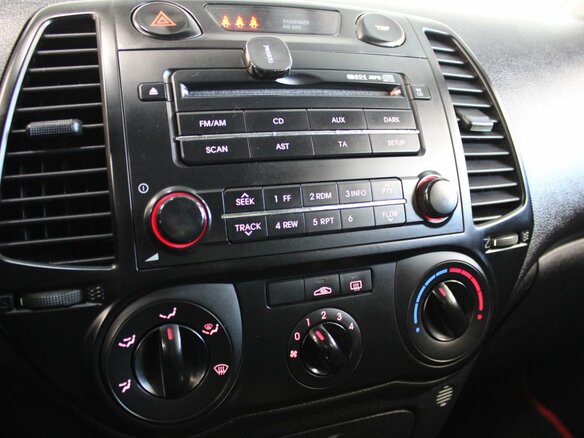 2009 Hyundai i20 I, чёрный - вид 13
