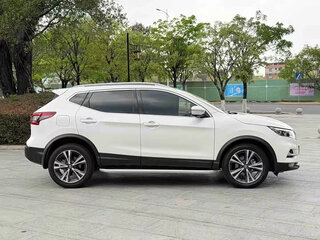 2023 Nissan Qashqai II Рестайлинг, белый, 1520000 рублей, вид 4
