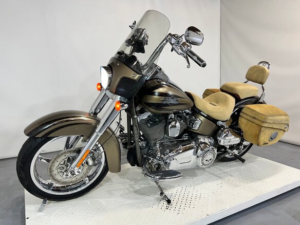 2012 Harley-Davidson CVO, бежевый, 980000 рублей - вид 6
