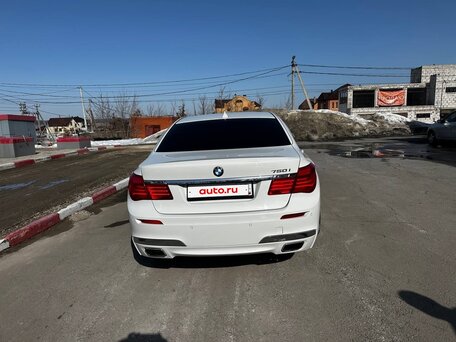 2011 BMW 7 серии 750i xDrive V (F01/F02/F04), белый, 1521000 рублей, вид 4
