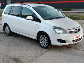 2012 Opel Zafira B Рестайлинг, белый, 610000 рублей, вид 3