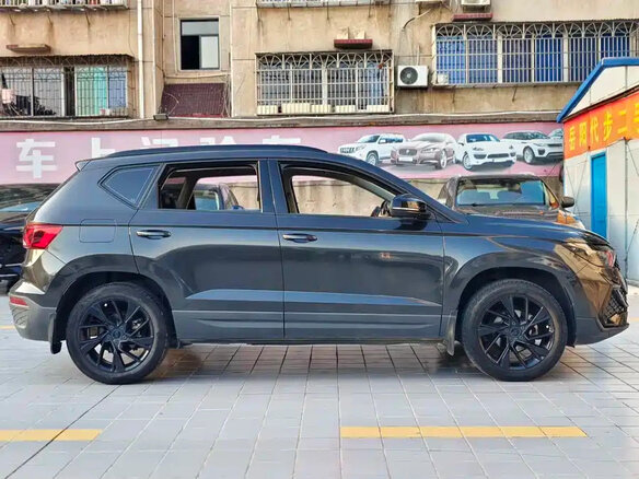 2023 Jetta VS5 I Рестайлинг, чёрный, 1250000 рублей - вид 3