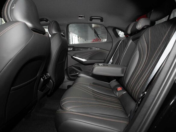 2026 Geely Preface I, чёрный, 3429990 рублей - вид 29