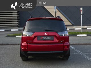 2011 Mitsubishi Outlander II Рестайлинг, красный, 1248000 рублей, вид 4