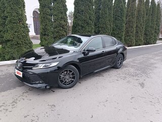 2018 Toyota Camry VIII (XV70), чёрный, 2850000 рублей, вид 1
