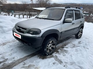 2012 Chevrolet Niva I Рестайлинг, серебристый, 550000 рублей, вид 1