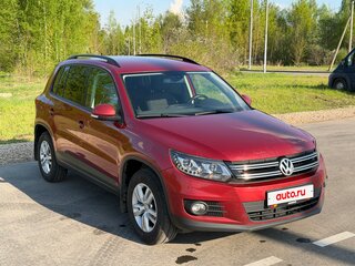 2014 Volkswagen Tiguan I Рестайлинг, красный, 1150000 рублей, вид 3