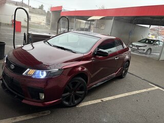 2010 Kia Cerato Koup II, красный, 800000 рублей, вид 1