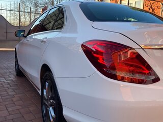 2015 Mercedes-Benz C-Класс 180 IV (W205), белый, 2350000 рублей, вид 4