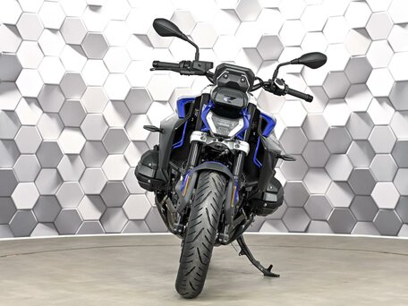 2025 BMW R 1300 R, синий, 2377000 рублей, вид 5