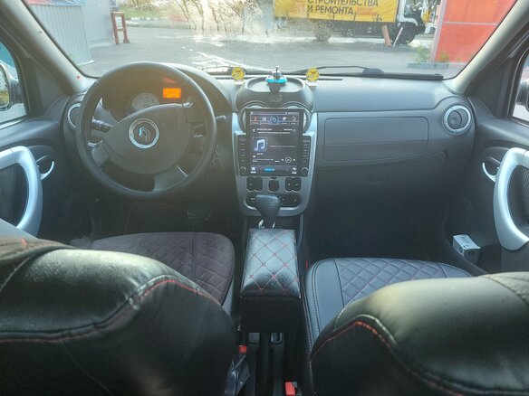 2013 Renault Logan I Рестайлинг, белый, 280000 рублей - вид 3