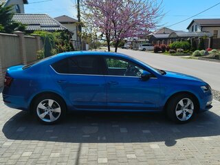 2018 Skoda Octavia III (A7) Рестайлинг, синий, 2450000 рублей, вид 5