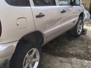 2006 Chevrolet Niva I, серебристый, 550000 рублей, вид 1
