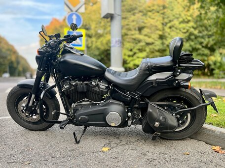2020 Harley-Davidson Fat Bob, чёрный, 1800000 рублей, вид 2