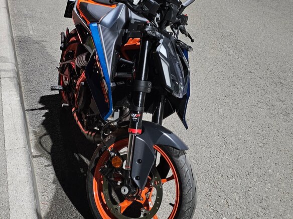 2024 KTM 390 Duke, синий, 590000 рублей