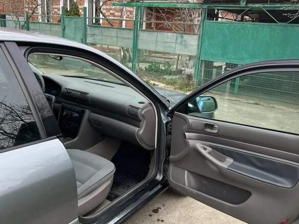 1999 Audi A4 I (B5) Рестайлинг, серый, 440000 рублей - вид 12