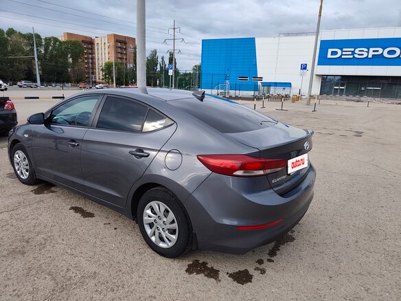 2018 Hyundai Elantra VI (AD), серый, 1400000 рублей - вид 6