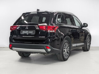 2017 Mitsubishi Outlander III Рестайлинг 2, чёрный, 1900000 рублей, вид 5