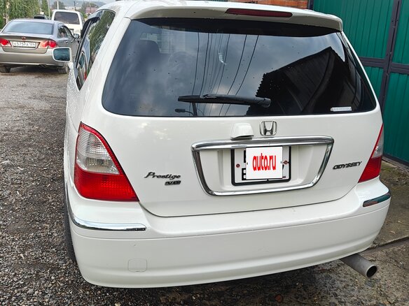 2002 Honda Odyssey II Рестайлинг, белый, 900000 рублей - вид 2