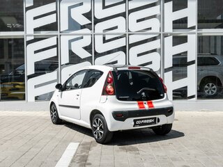 2012 Peugeot 107 I Рестайлинг 2, белый, 528000 рублей, вид 2