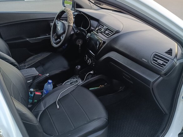2013 Kia Rio III, белый, 600000 рублей - вид 5