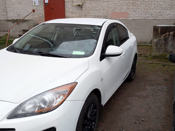 2013 Mazda 3 II (BL) Рестайлинг, белый, 950000 рублей - вид 2