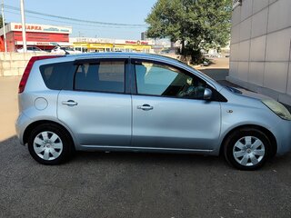 2011 Nissan Note I Рестайлинг, серебристый, 650000 рублей, вид 2