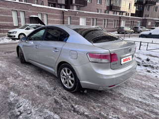2011 Toyota Avensis III Рестайлинг, серебристый, 1199999 рублей, вид 5