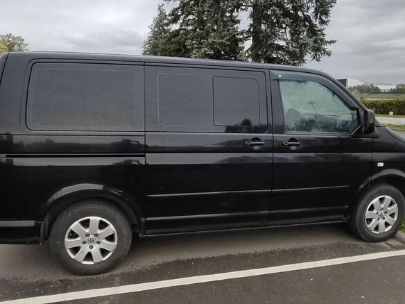 2007 Volkswagen Multivan T5, чёрный, 1700000 рублей - вид 1