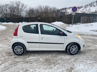 2012 Peugeot 107 I Рестайлинг, белый, 400000 рублей, вид 2