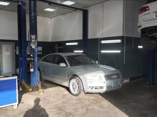 2003 Audi A8 II (D3), серебристый, 615000 рублей, вид 1