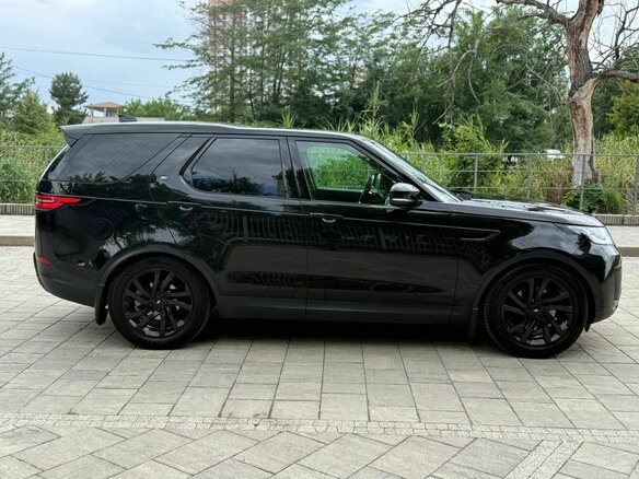 2018 Land Rover Discovery V, чёрный, 3500000 рублей - вид 17