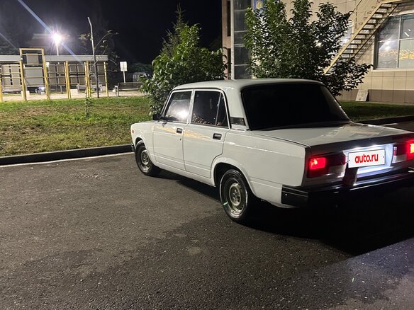 2006 Lada (ВАЗ) 2107, белый, 210000 рублей - вид 3