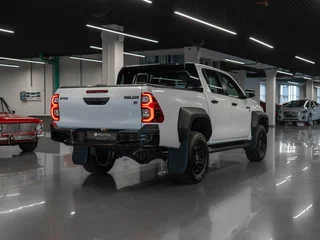 2025 Toyota Hilux VIII Рестайлинг 2, белый, 7400000 рублей, вид 5